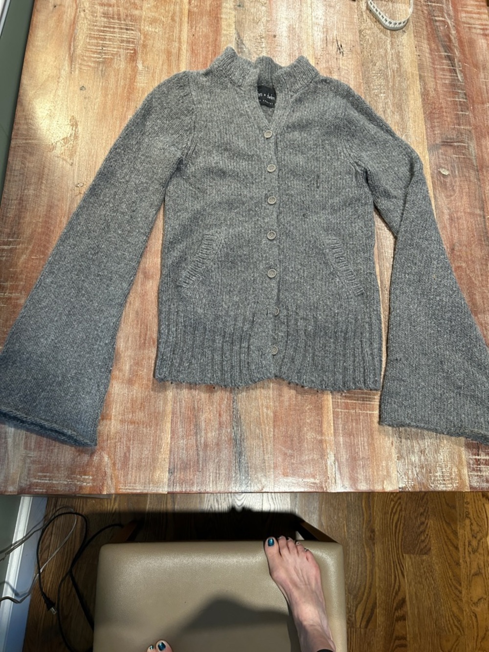 Vintage Rhys Dwfen Grey Cashmere Blend Pocket Cardigan with Flared Sleeves